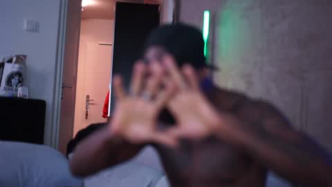 Mac Troy online show from 12/29/24, 08:04