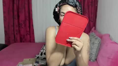 Snapshot of macdelice chatting on 11/07/25, 12:16 Mac Delice online show from 11/07/25, 12:16