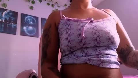 Snapshot of macey_hairy chatting on 10/16/25, 02:29 Macey Elliot Modelo Independiente online show from 10/16/25, 02:29