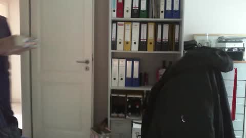 Snapshot of macfly67 chatting on 12/06/24, 12:16 macfly67 online show from 12/06/24, 12:16