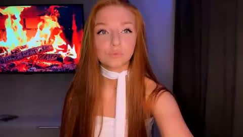 Snapshot of machelleunderdahl chatting on 07/07/26, 10:36 Nicole online show from 07/07/26, 10:36