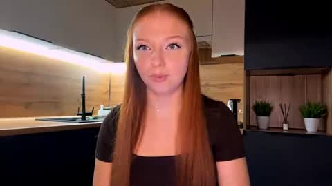 Snapshot of machelleunderdahl chatting on 07/20/26, 11:07 Nicole online show from 07/20/26, 11:07