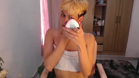 Snapshot of machissex chatting on 12/30/24, 03:57 machissex online show from 12/30/24, 03:57