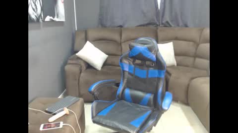 Snapshot of machissex chatting on 09/23/25, 11:24 machissex online show from 09/23/25, 11:24