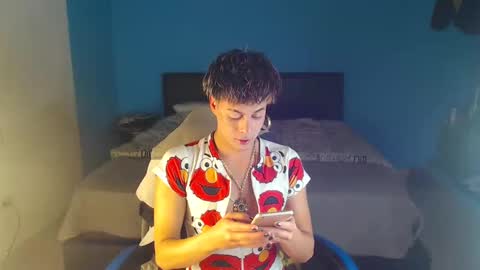 Snapshot of machissex chatting on 10/29/25, 01:30 machissex online show from 10/29/25, 01:30