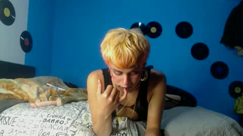 Snapshot of machissex chatting on 11/30/25, 12:14 machissex online show from 11/30/25, 12:14