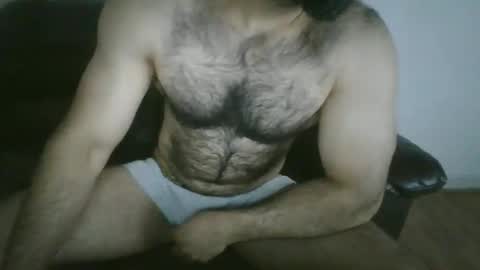 machoman512 online show from 10/08/25, 03:53