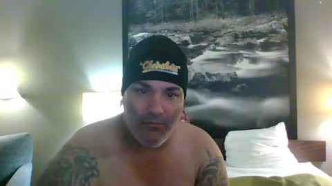 Snapshot of machuelbibliotecario chatting on 12/20/24, 02:41 machu el bibliotecario online show from 12/20/24, 02:41