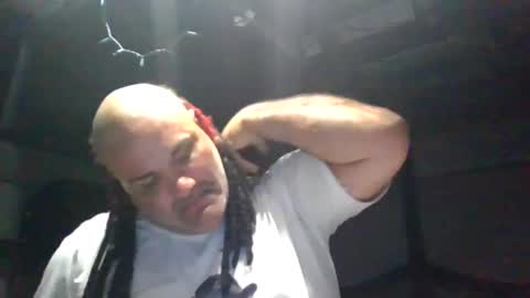 Snapshot of machuelbibliotecario chatting on 02/21/25, 06:18 machu el bibliotecario online show from 02/21/25, 06:18