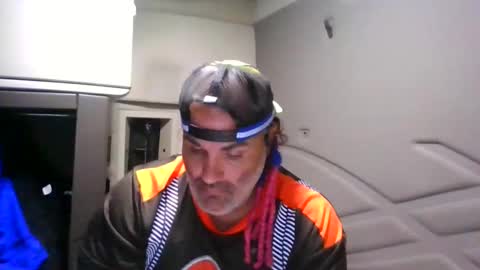 Snapshot of machuelbibliotecario chatting on 10/22/25, 04:24 machu el bibliotecario online show from 10/22/25, 04:24