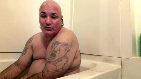 Snapshot of machuelbibliotecario chatting on 12/22/25, 04:53 machu el bibliotecario online show from 12/22/25, 04:53