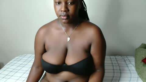 Snapshot of macie_smith chatting on 03/19/26, 11:42 smith online show from 03/19/26, 11:42