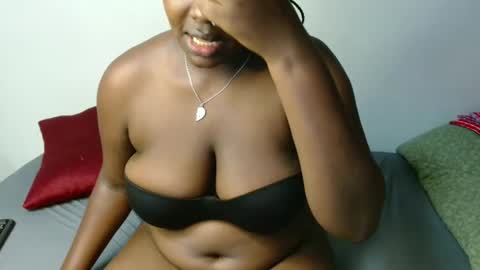 Snapshot of macie_smith chatting on 03/22/26, 04:10 smith online show from 03/22/26, 04:10