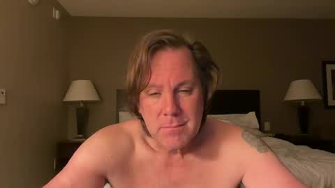 Snapshot of macjac2016 chatting on 09/24/25, 02:04 xStraightEdgex online show from 09/24/25, 02:04