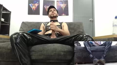 instagram mackdanielsx online show from 10/29/25, 10:44