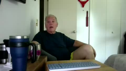 mackdocc001 online show from 06/08/26, 01:22