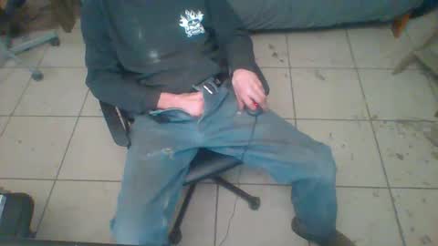 Snapshot of mackdog1369 chatting on 03/12/25, 02:23 mackdog1369 online show from 03/12/25, 02:23