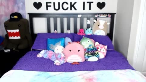 Snapshot of mackenziewolfe chatting on 01/06/25, 07:20 Mackenzie Wolfe online show from 01/06/25, 07:20