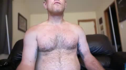 Snapshot of mackincaliallday chatting on 07/28/26, 07:26 MackinCaliAllDay online show from 07/28/26, 07:26