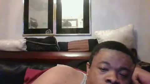 Snapshot of macksexy1996 chatting on 10/30/25, 04:30 Anthony online show from 10/30/25, 04:30