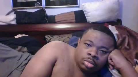 Snapshot of macksexy1996 chatting on 12/17/25, 05:35 Anthony online show from 12/17/25, 05:35