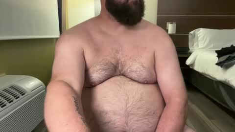 Snapshot of macrackin33 chatting on 12/09/24, 03:40 macrackin33 online show from 12/09/24, 03:40