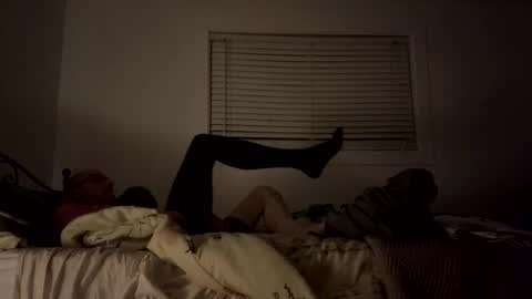 Snapshot of macsammacfuck833109 chatting on 09/18/25, 09:11 slyshyguy69 online show from 09/18/25, 09:11