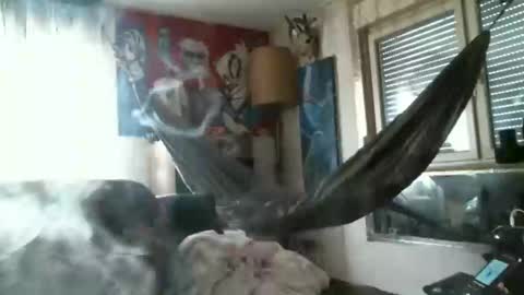 Snapshot of mad_dem0n chatting on 02/04/25, 01:06 Manuel online show from 02/04/25, 01:06