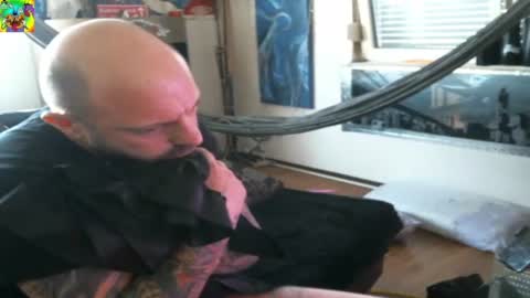 Snapshot of mad_dem0n chatting on 03/06/25, 02:18 Manuel online show from 03/06/25, 02:18