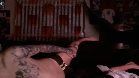 Snapshot of mad_dem0n chatting on 11/20/25, 02:56 Manuel online show from 11/20/25, 02:56