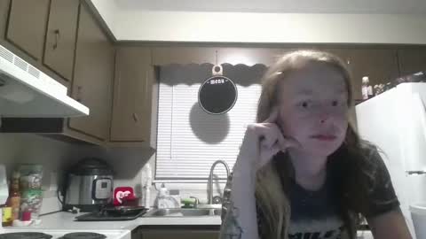 mad_hornet1983 online show from 01/20/25, 02:11