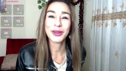 Snapshot of madam_dali chatting on 12/16/24, 12:27 Dalila online show from 12/16/24, 12:27