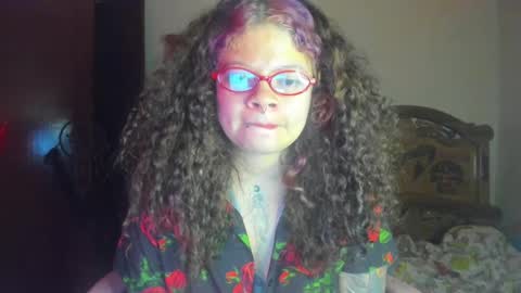 Snapshot of madam_sativa chatting on 02/05/25, 04:58 di online show from 02/05/25, 04:58