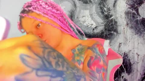 Snapshot of madam_sativa chatting on 10/02/25, 06:26 di online show from 10/02/25, 06:26