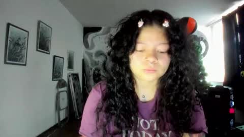 di online show from 11/21/25, 02:38