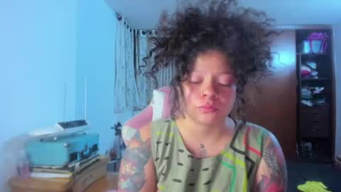 Snapshot of madam_sativa chatting on 05/30/26, 12:41 di online show from 05/30/26, 12:41