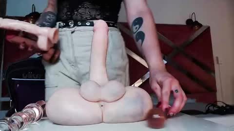 madame ibby online show from 02/13/26, 01:29