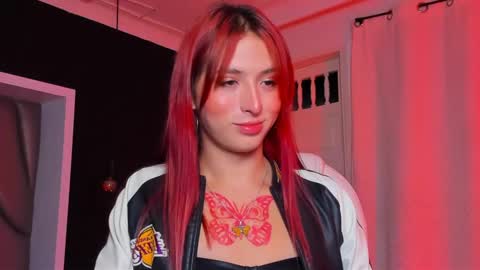 Snapshot of madame_lilith chatting on 01/27/25, 11:11  madame lilith  online show from 01/27/25, 11:11