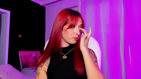 Snapshot of madame_lilith chatting on 02/13/25, 02:20  madame lilith  online show from 02/13/25, 02:20