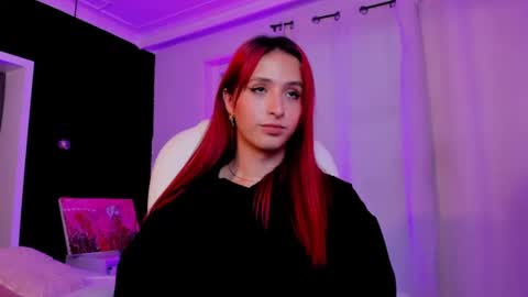 Snapshot of madame_lilith chatting on 02/24/25, 02:15  madame lilith  online show from 02/24/25, 02:15