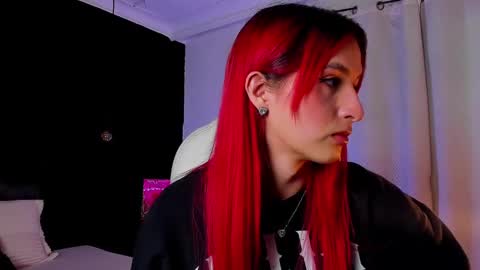 Snapshot of madame_lilith chatting on 09/24/25, 11:24  madame lilith  online show from 09/24/25, 11:24
