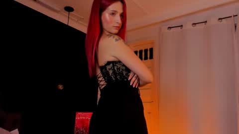 Snapshot of madame_lilith chatting on 12/18/25, 11:16 madame lilith online show from 12/18/25, 11:16