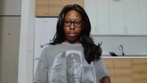 Snapshot of madamindigo chatting on 10/13/25, 03:34 YourMadamIndigo online show from 10/13/25, 03:34