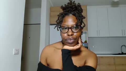 YourMadamIndigo online show from 01/09/26, 01:58