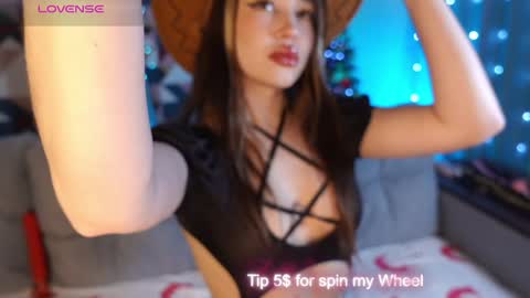 Snapshot of maddi_s_here chatting on 12/14/24, 09:56 Maddi online show from 12/14/24, 09:56