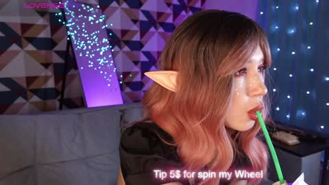 Snapshot of maddi_s_here chatting on 02/07/25, 01:15 Maddi online show from 02/07/25, 01:15