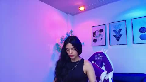 maddie_t18 online show from 03/19/26, 11:25