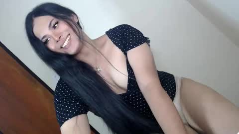 Snapshot of maddiejackson chatting on 11/05/25, 02:00 Im ZY DONT FORGET TO FOLLOW ME - online show from 11/05/25, 02:00