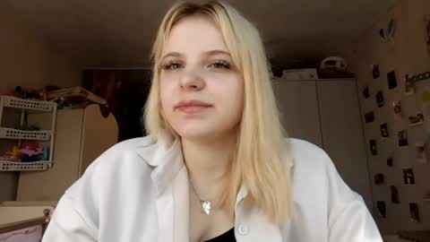 Sabrina online show from 05/14/26, 07:59