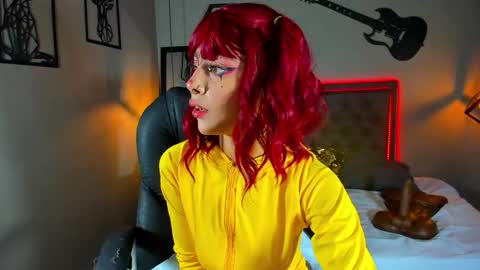 Snapshot of maddiiebrooks chatting on 01/19/25, 03:32 Maddie online show from 01/19/25, 03:32